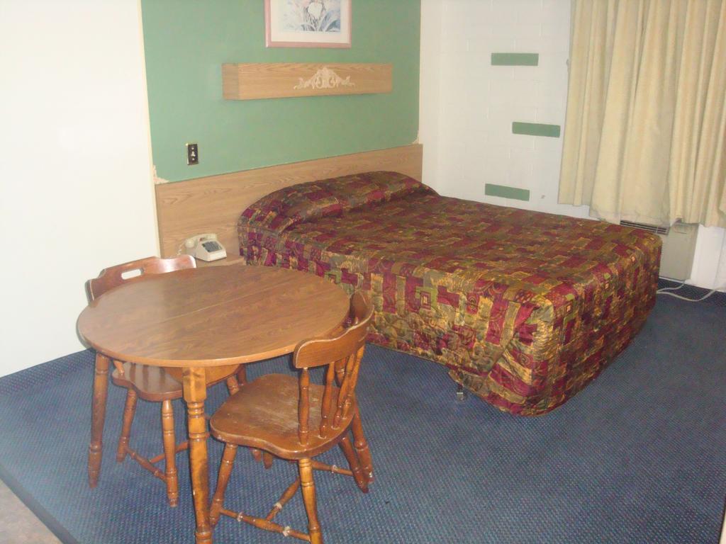 Travelers Inn Lake Havasu Lake Havasu City Ruang foto