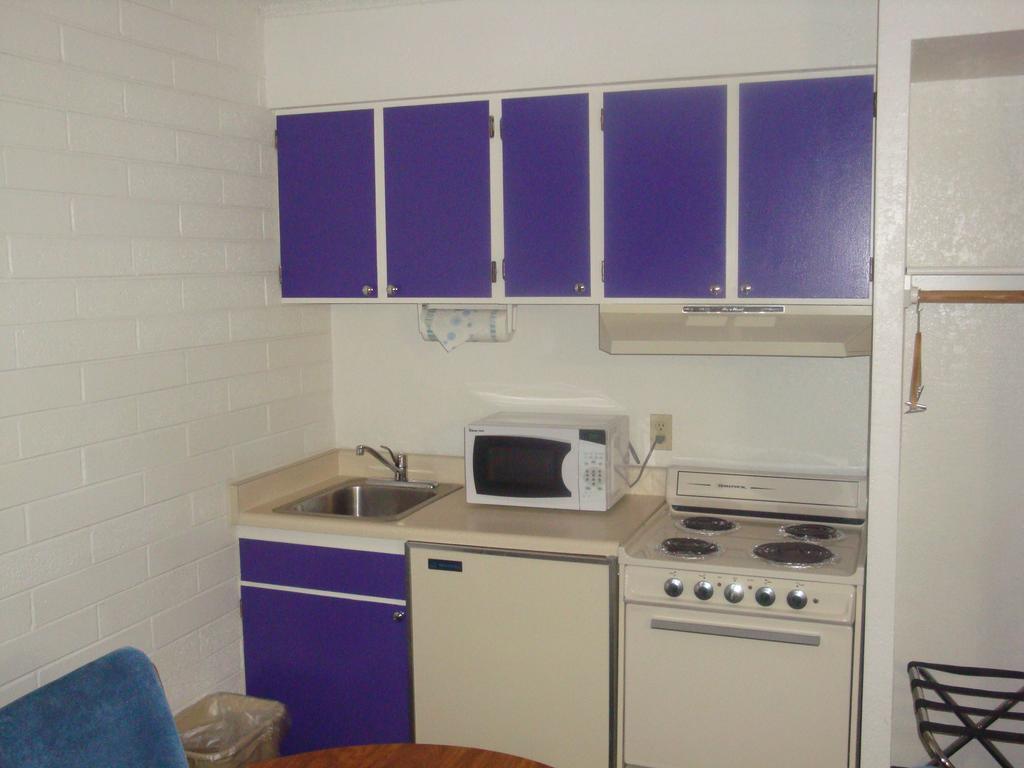 Travelers Inn Lake Havasu Lake Havasu City Ruang foto