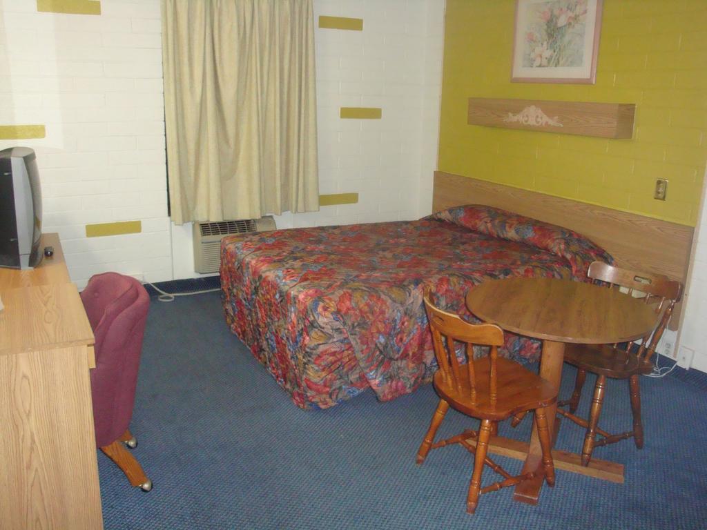 Travelers Inn Lake Havasu Lake Havasu City Ruang foto