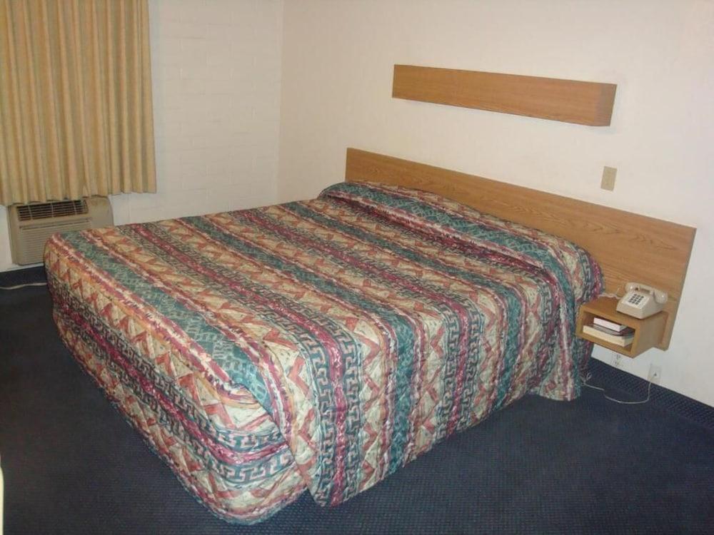 Travelers Inn Lake Havasu Lake Havasu City Bagian luar foto